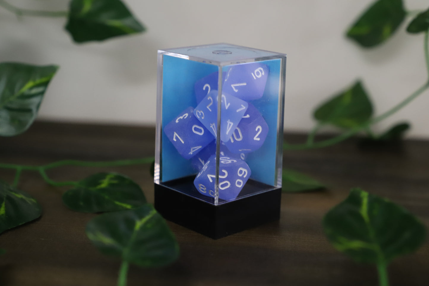 Frosted Blue And White 7 Set Dice