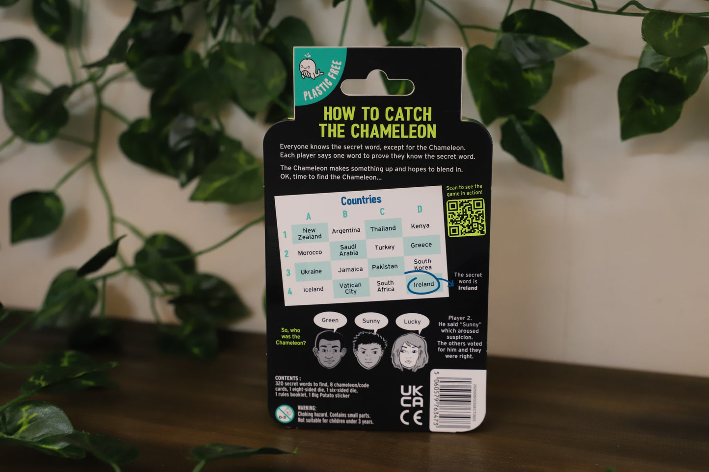 Chameleon Travel With Tin